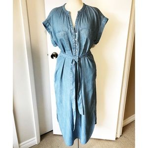 Gap Blue Chambray Denim Short Sleeved Dress